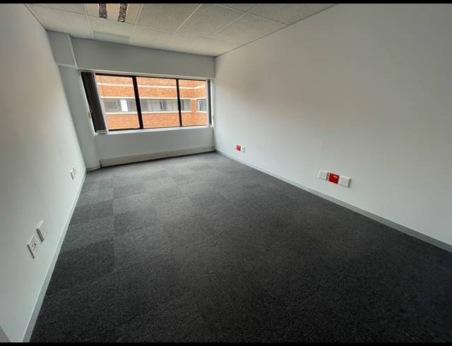 822M² OFFICE TO LET IN PARKTOWN
